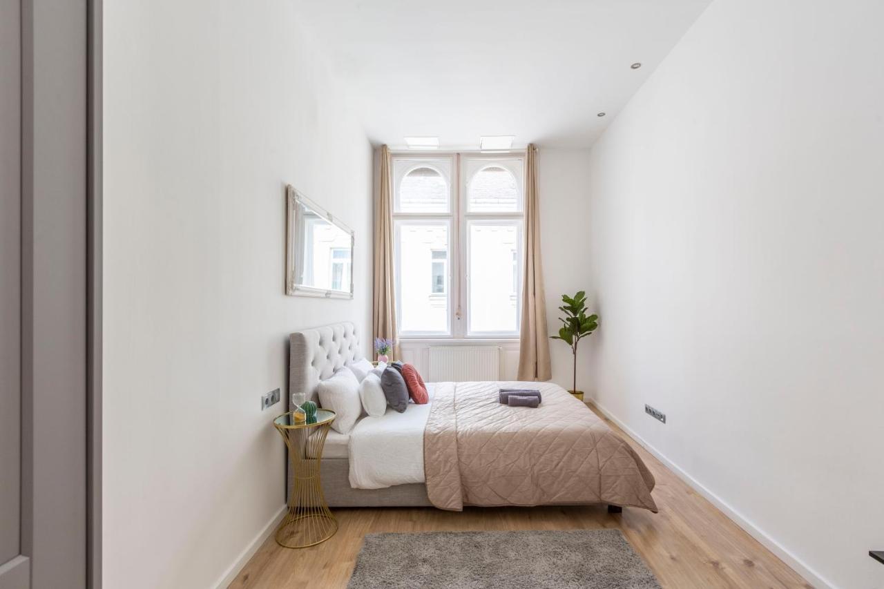 Exclusive Central Apartment Next To The Fashion Street Budapest Exterior photo